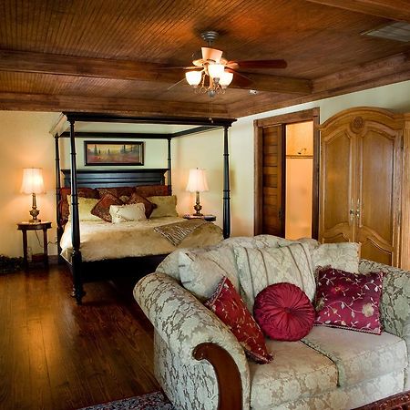 Bed And Breakfast On White Rock Creek Waco Extérieur photo