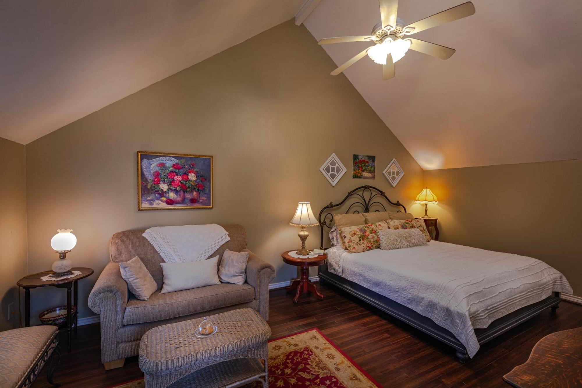 Bed And Breakfast On White Rock Creek Waco Extérieur photo