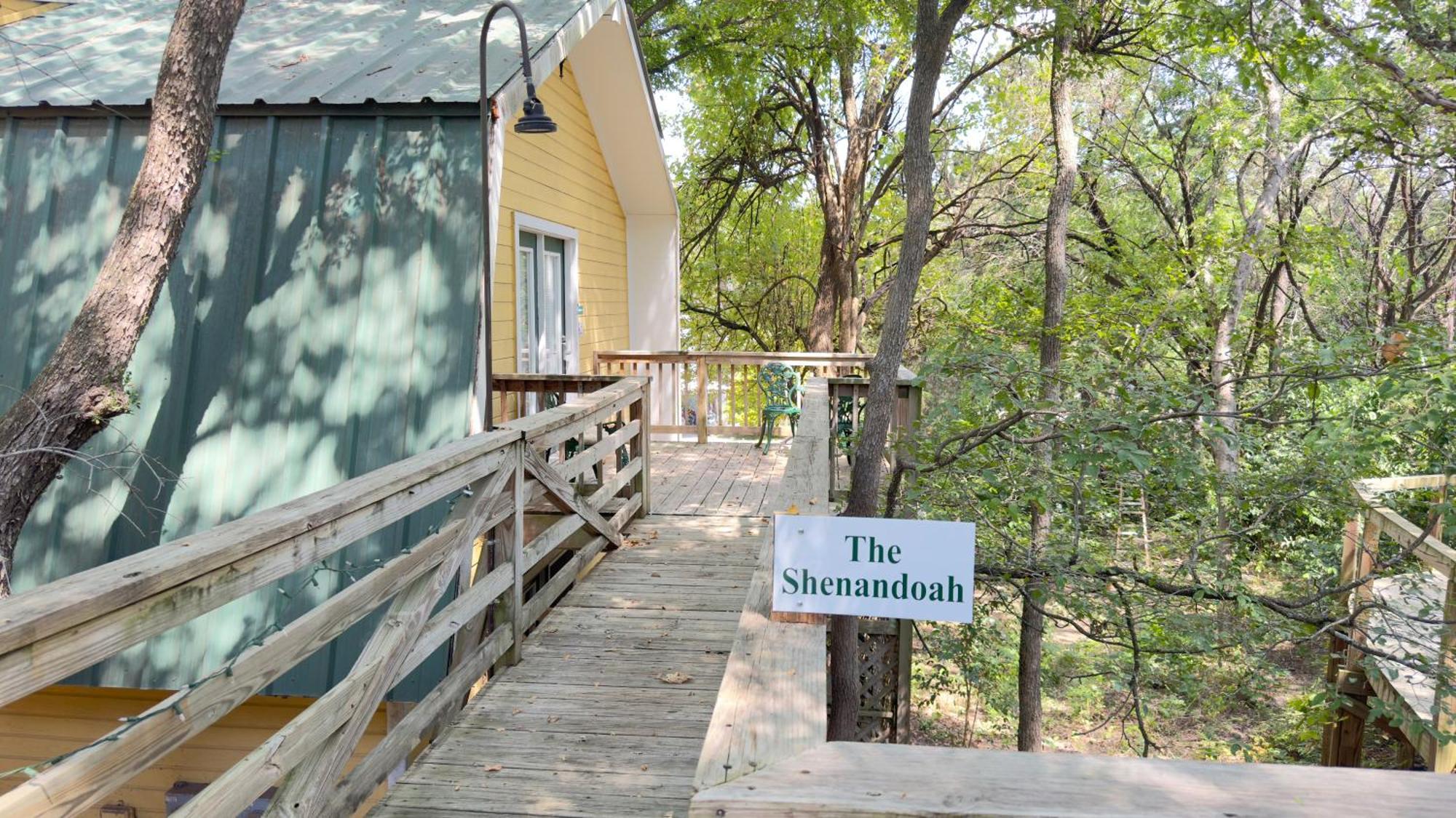 Bed And Breakfast On White Rock Creek Waco Extérieur photo